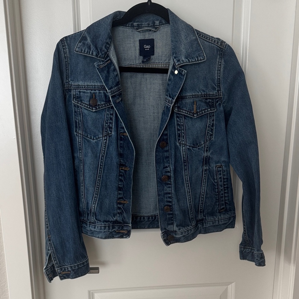 GAP Classic Dark Denim Jacket